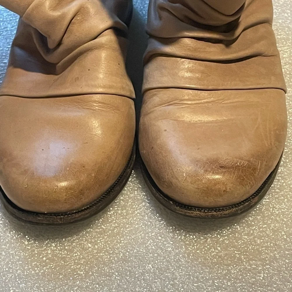 Vince Camuto Shada Distressed Leather Mid Calf Buckle Boots Size 9 boho moto
